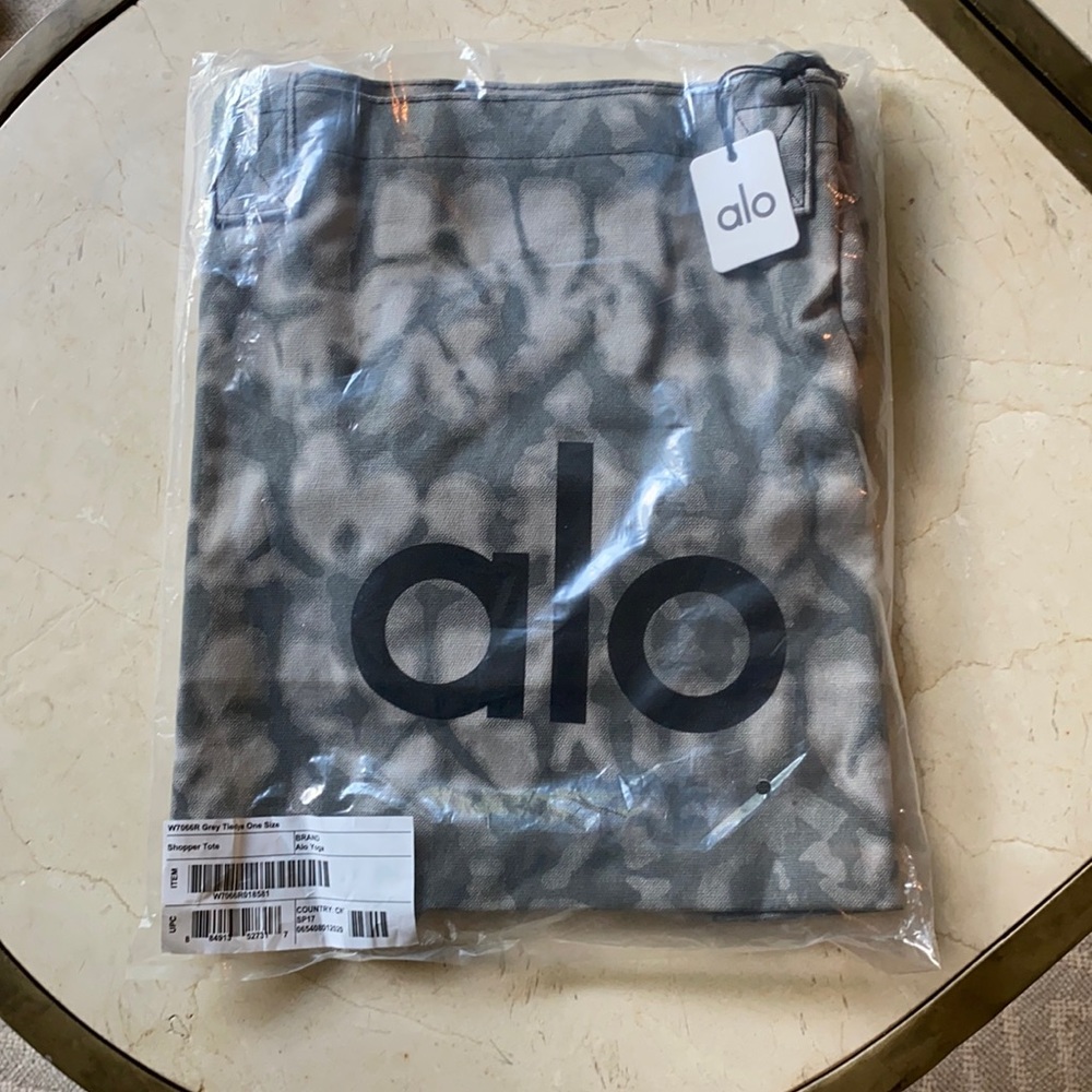 Alo yoga Grey tie dye shopper tote